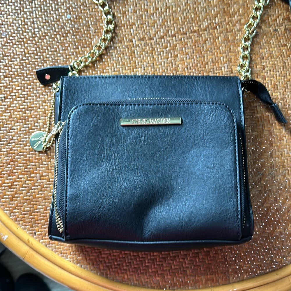 Steve Madden black purse
